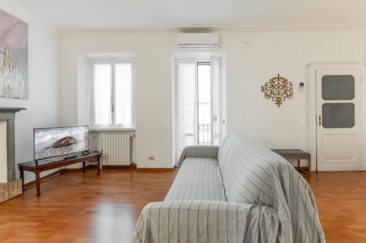 Easylife - Fantastico Rifugio Nel Cuore Di Brera Milan Bagian luar foto
