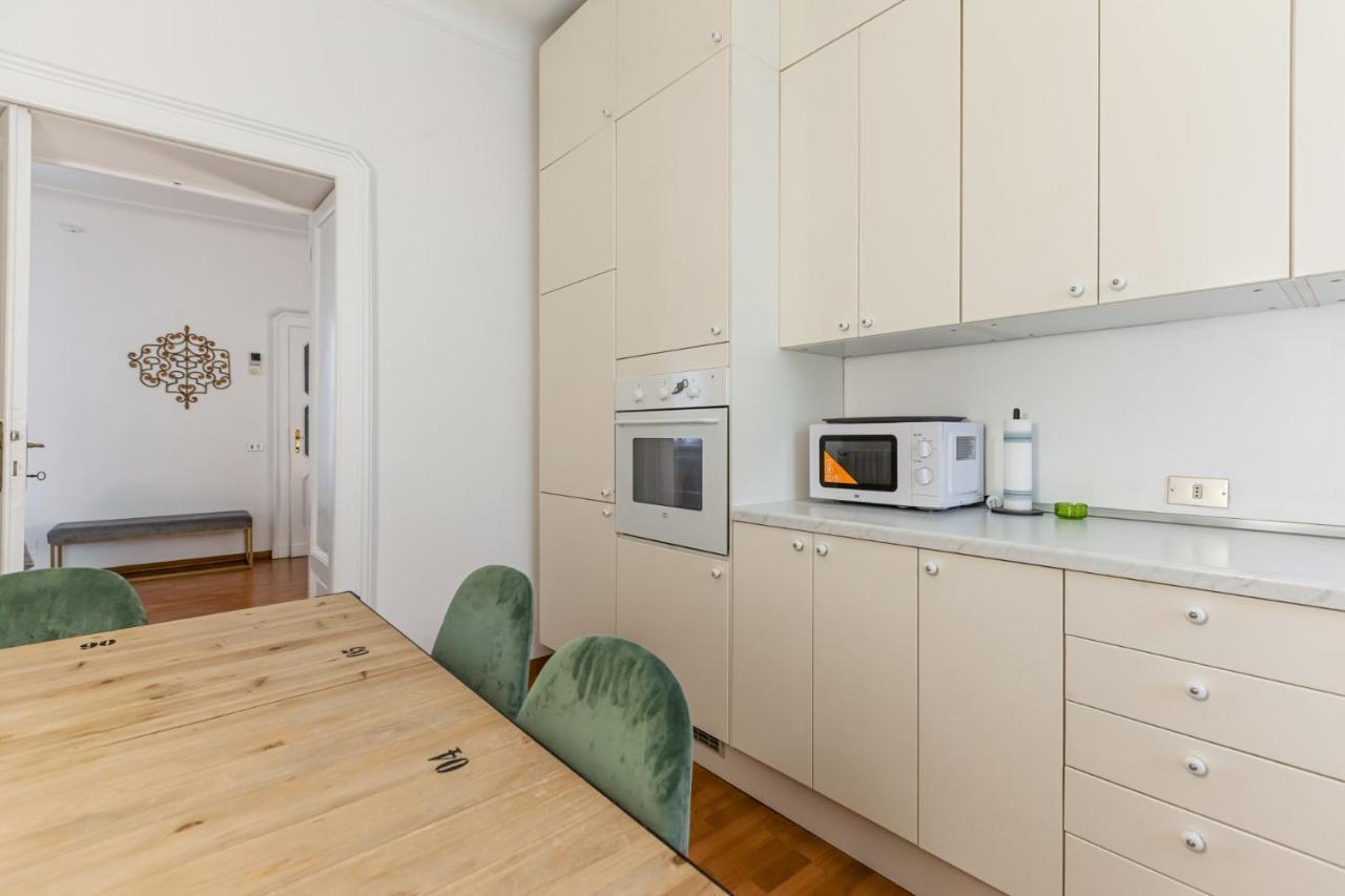 Easylife - Fantastico Rifugio Nel Cuore Di Brera Milan Bagian luar foto